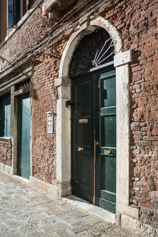 Mansardina - 1 Min From Accademia - Duplex Stylish And Cosy Apartment
